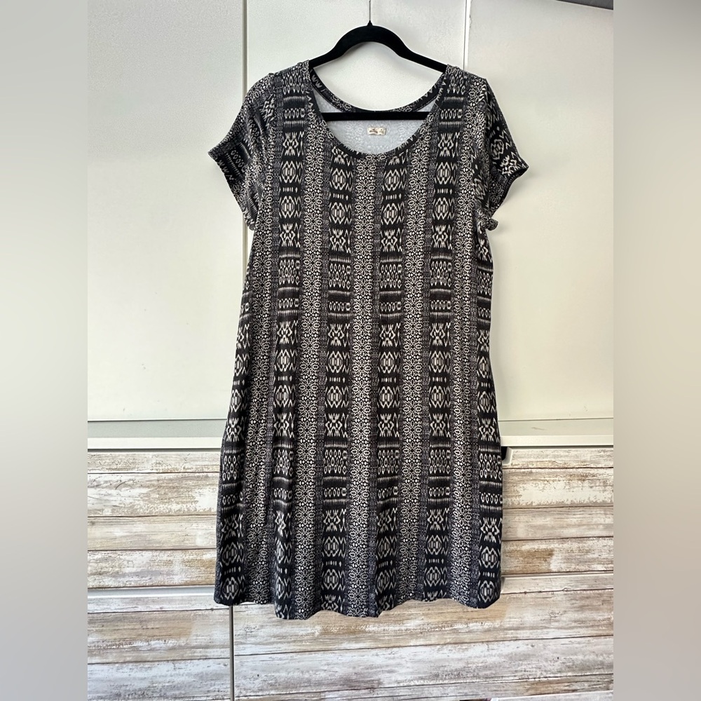 🖤 Hollister Monochrome Tribal Print Swing Dress Boho Medium